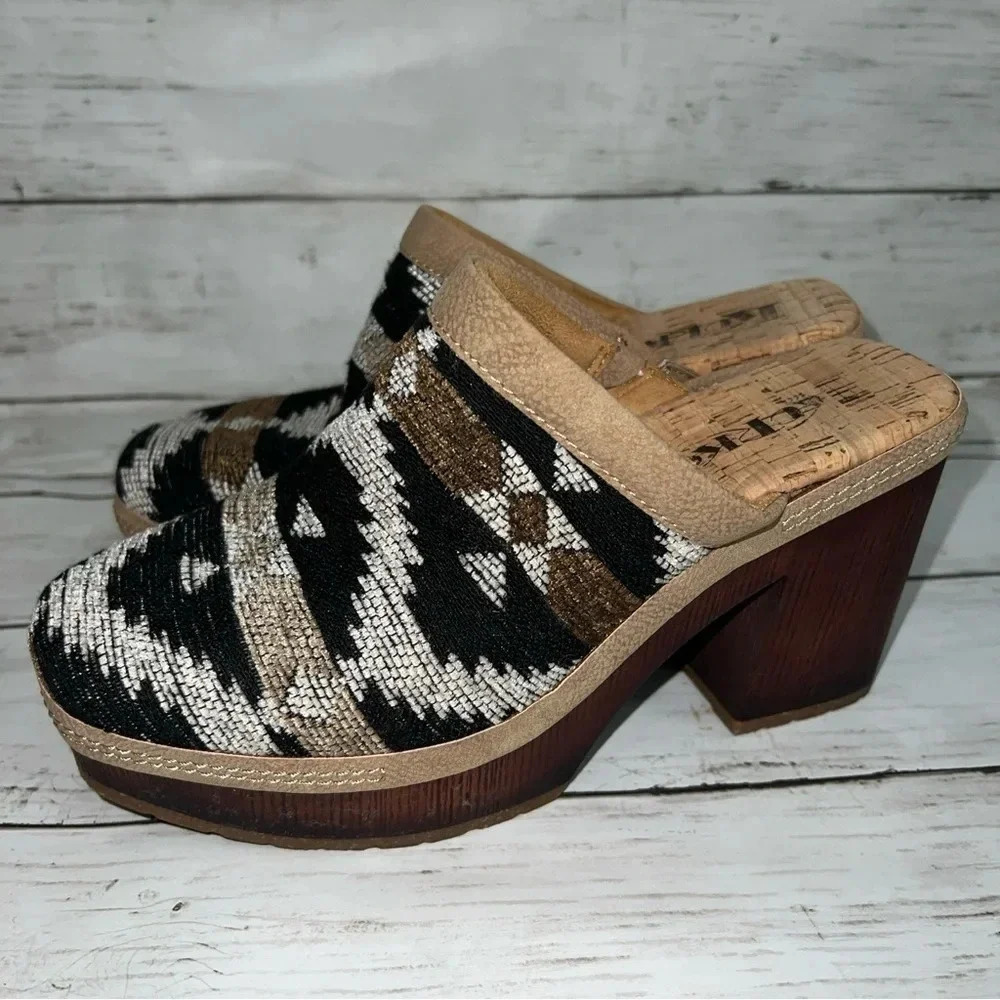 Korks Lori Clog Platform Western Boho Tan Aztec S… - image 3